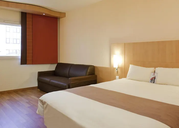 Hotel Ibis Paris Pantin Eglise