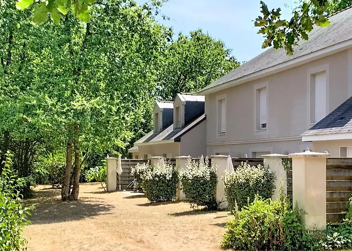 Hotel Terres de France - Le Domaine Du Golf à Saumur Avec Terrain de Golf