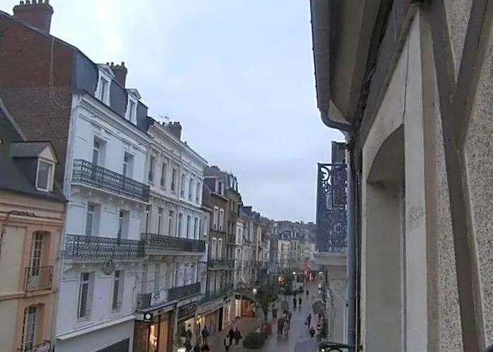 au Claire de lune Dieppe