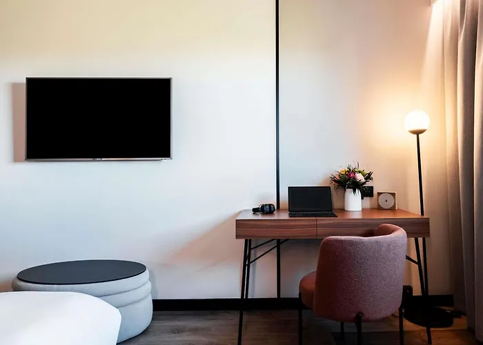 Boutique Novotel Atria Nimes Centre