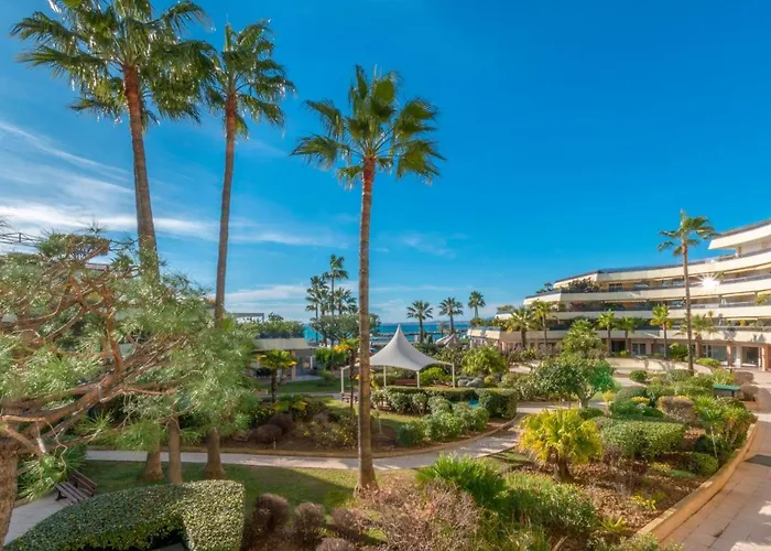 Holiday Inn Nice - Port St Laurent By Ihg Saint-Laurent-du-Var