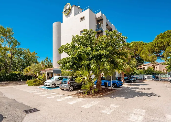 B&B HOTEL Hyères