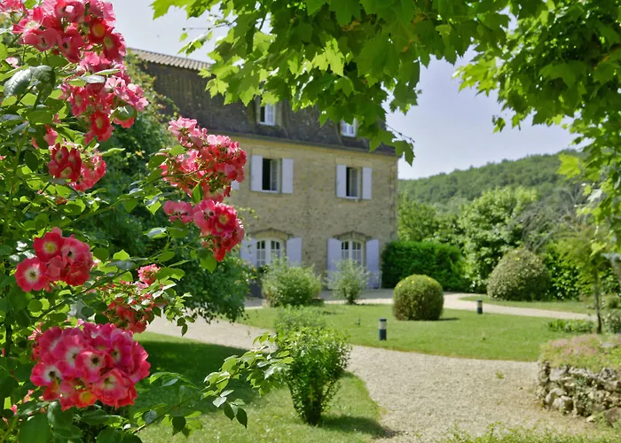 Hôtel Les Glycines - Restaurant&Spa Les Eyzies
