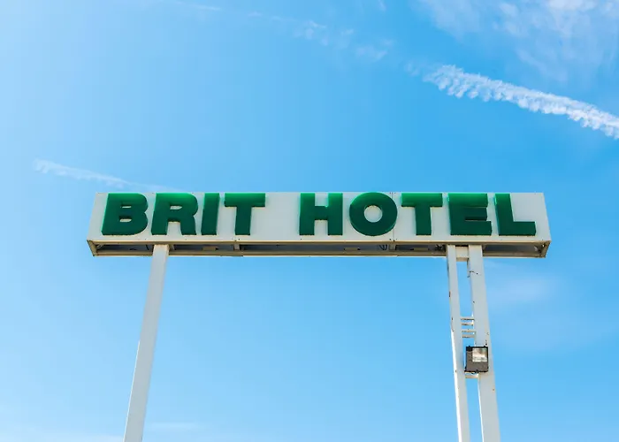 Brit Hotel Blois - Le Préma