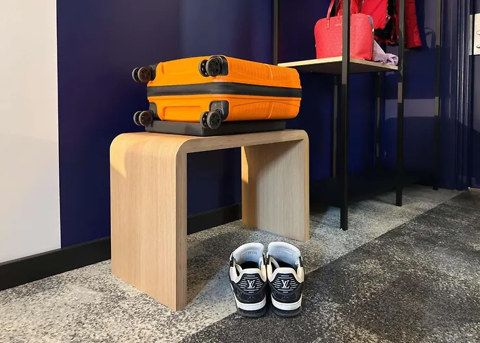 Hotel ibis Rennes Beaulieu à Cesson-Sévigné Avec Terrain de Golf