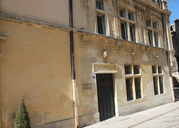 Aparthotel Mas De Valrugues Holifrance à Saint-Rémy-de-Provence