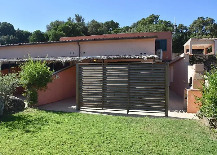 Villa Terracorse à Figari  avec Piscine