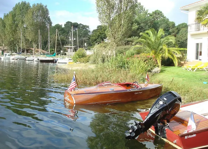 Studio mansardé climatisé les roseaux bord de lac Biscarrosse
