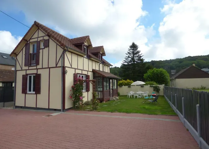 Gîte Le Petit Chalet avec parking gratuit Étretat Privée